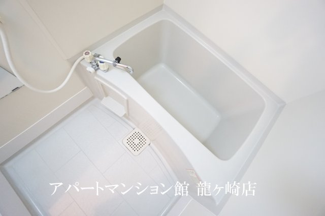 クレスト藤ヶ丘Bの浴室