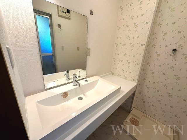 パークハウス鷹丘 C棟の独立洗面台