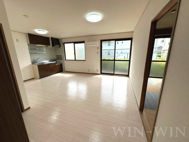 パークハウス鷹丘 C棟の居間・リビング