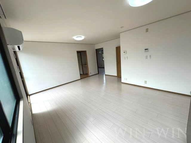 パークハウス鷹丘 C棟の居間・リビング