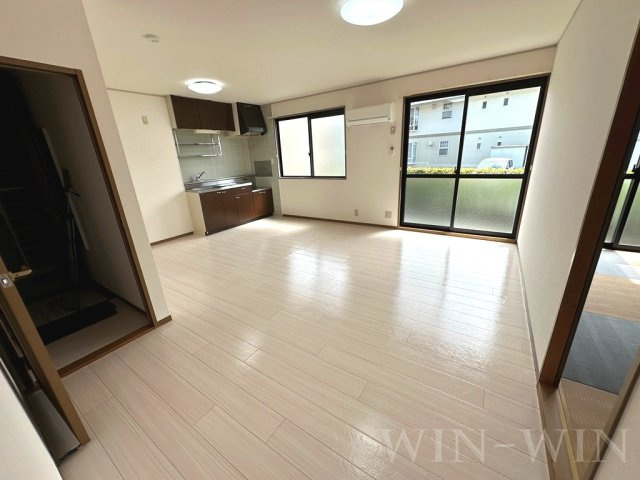 パークハウス鷹丘 C棟の居間・リビング