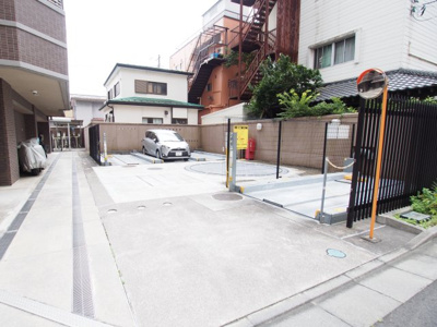 【駐車場】 | ナイスエスアリーナ荒池公園