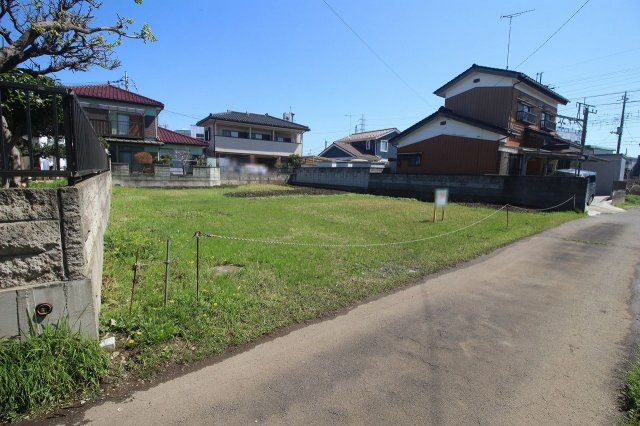 小山市乙女3丁目の前面道路含む現地写真|南西側より（2024年4月撮影）