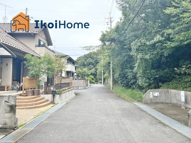 神戸市西区桜が丘東町６丁目　土地の前面道路含む現地写真|●年中無休：当日予約可●　閑静な住宅街なので子育てしやすい住環境です。