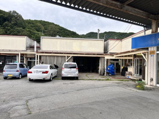 【駐車場】