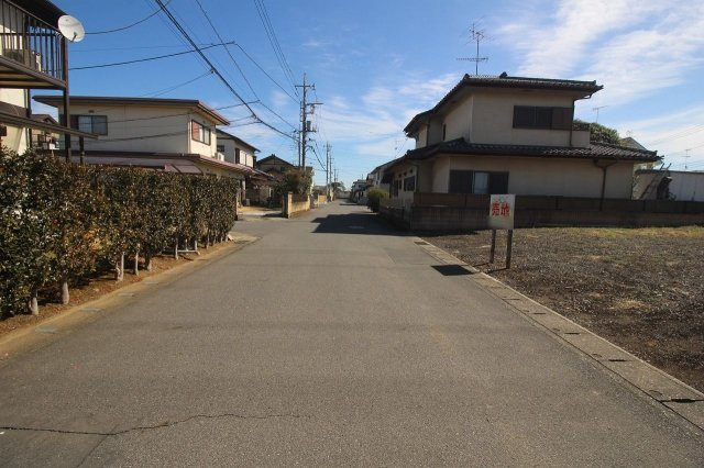 小山市西城南4丁目の前面道路含む現地写真|北側道路（2024年2月撮影）
