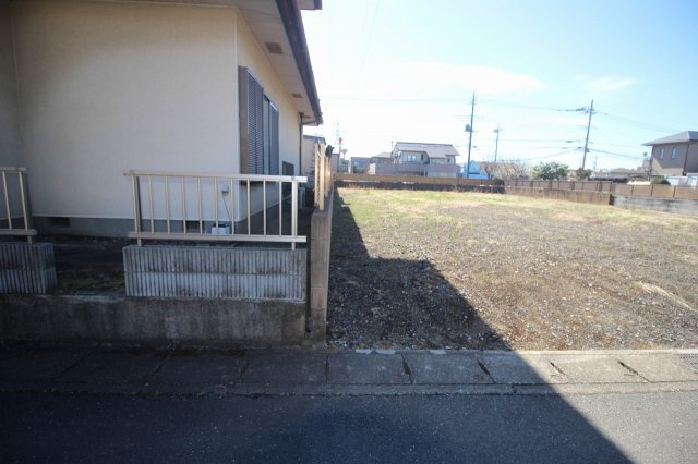 小山市西城南4丁目の外観|東側との境界部分（2024年2月撮影）