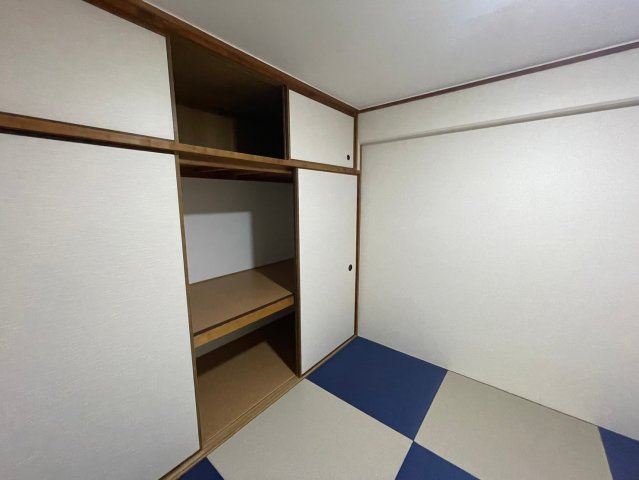 御影プライムハイツの和室