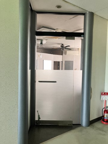 宮野新鮮市場　店舗の玄関