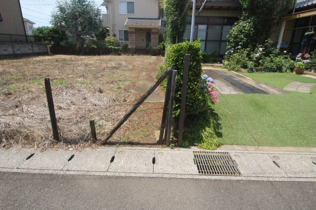 小山市西城南5丁目の外観|北東側との境界部分（2024年6月撮影）