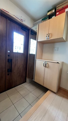 草部　戸建の玄関