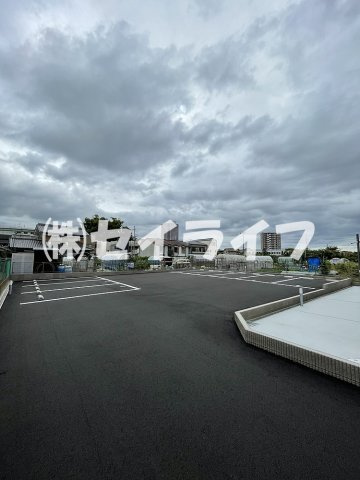 フジパレスさくらの駐車場