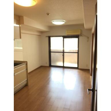 【居間・リビング】 | グランディア大手町壱番館