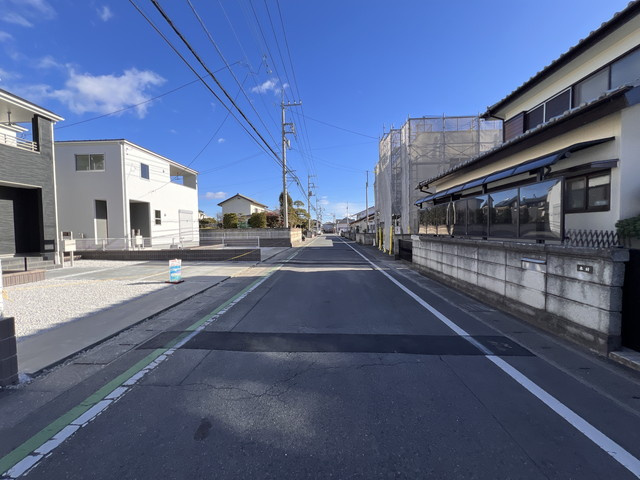 新築　前橋市稲荷新田町　Livele Garden.S　1号棟の前面道路含む現地写真|現地写真　南側接道幅員約6.2ｍ		