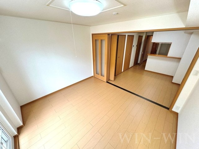 サンリット Bの洋室