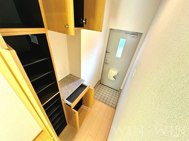 サンリット Bの玄関