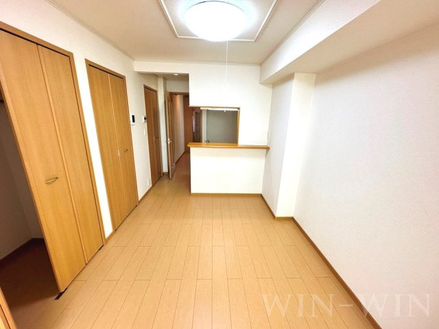 サンリット Bの居間・リビング