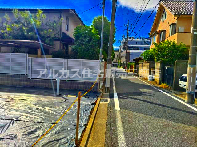 武蔵野市吉祥寺北町１丁目 中央線 吉祥寺駅 新築戸建の前面道路含む現地写真
