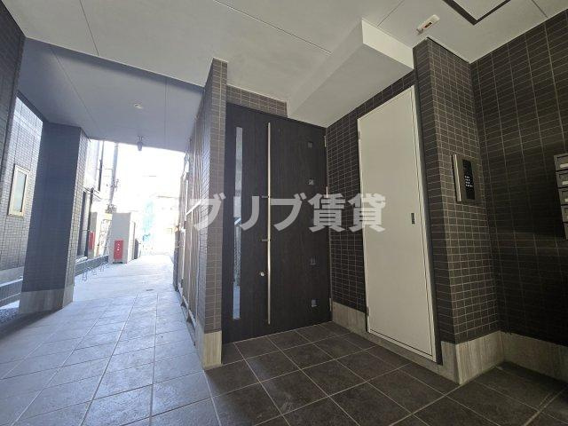 コティ港町のエントランス