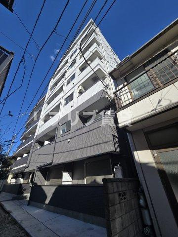 コティ港町の外観