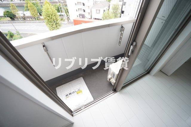 コティ港町のバルコニー