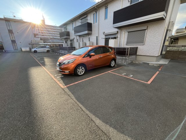 Ｋレジデンス駅前通IIの駐車場
