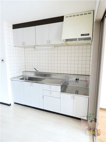 グレースマンションエルフの居間・リビング|洋室