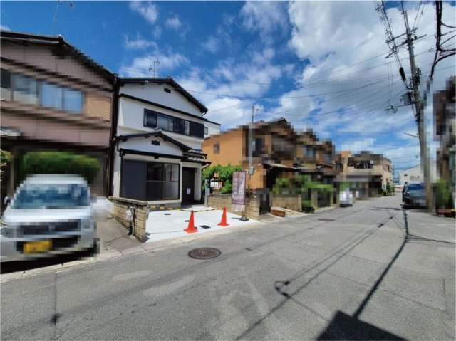 久世上久世町の前面道路含む現地写真