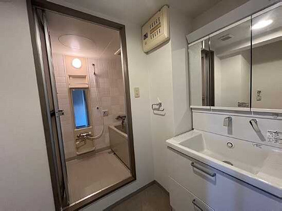 【独立洗面台】