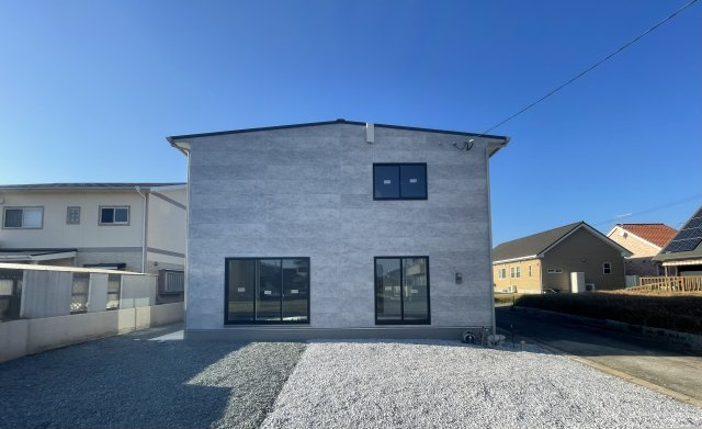 糸島 志摩小金丸 HACOGAIの外観|太陽光と蓄電池で、ペット飼育時も安心して24時間空調が可能 