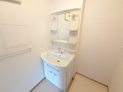 【洗面所】 | ヴェルサン・アベニュⅡ