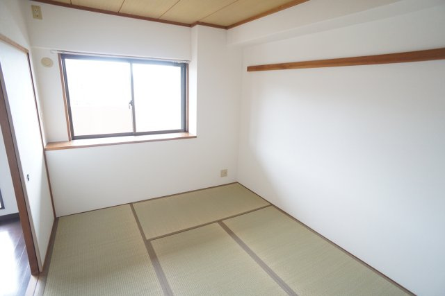 ファミール宝塚の和室