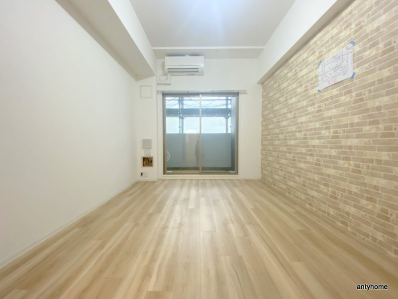 セレニテ東三国ミラク　仲介手数料無料の居間・リビング