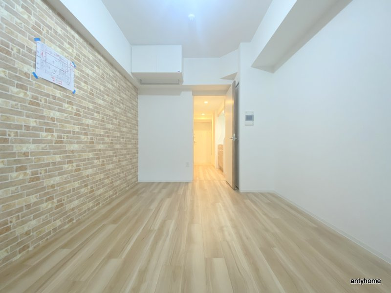 セレニテ東三国ミラク　仲介手数料無料の居間・リビング