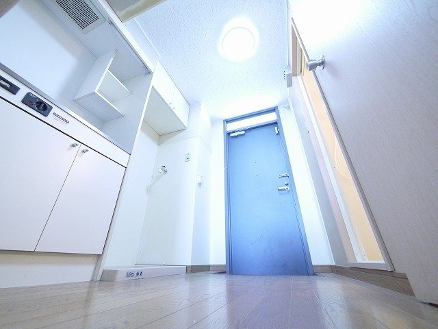 レオパレス冨田の玄関|毎日通る玄関はこちらです