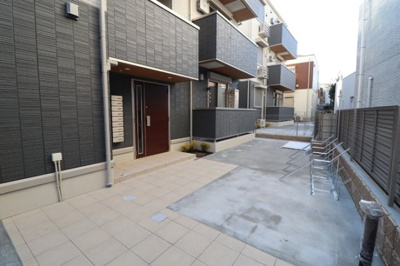 【エントランス】 | D-room弁天3丁目 C | エントランス