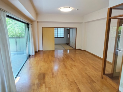 【居間・リビング】 | ガーデンシティコープ金剛東 4棟