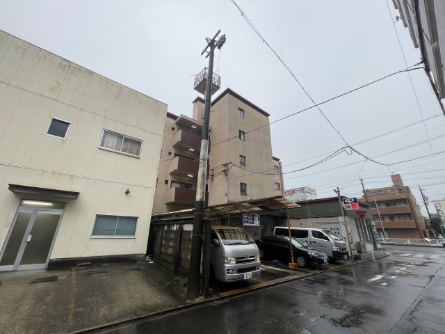 平和マンションの外観|平和マンション