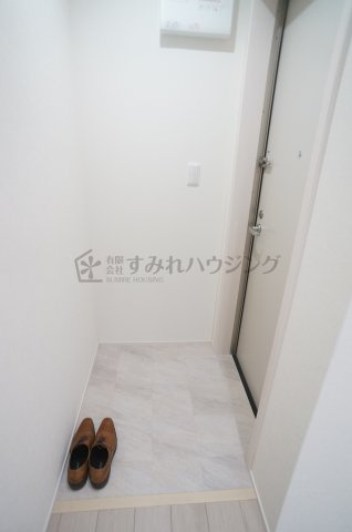 フジパレス宝塚小林Ⅱ番館の玄関