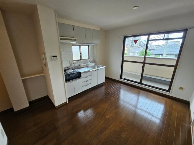 ハイツ甲南山手の居間・リビング