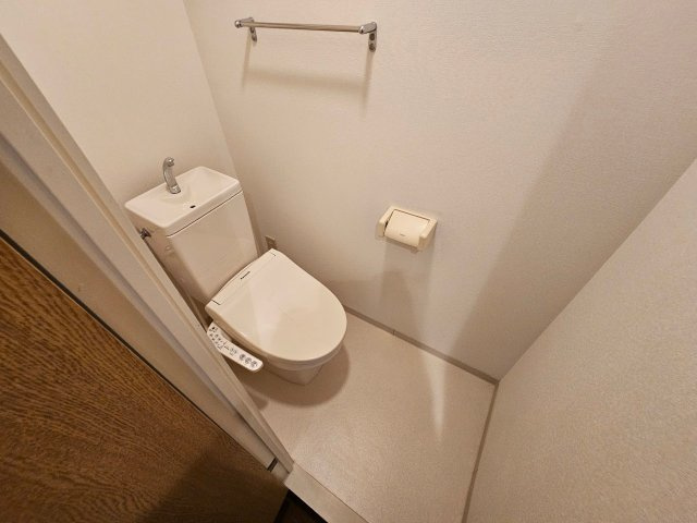 ハイツ甲南山手のトイレ