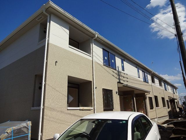 シャインガーデンの外観