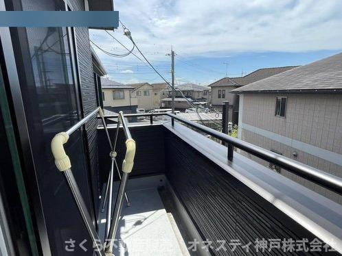 神戸市西区二ツ屋1丁目　中古戸建のバルコニー|南側バルコニーは、陽当たり良好！通風良好です！