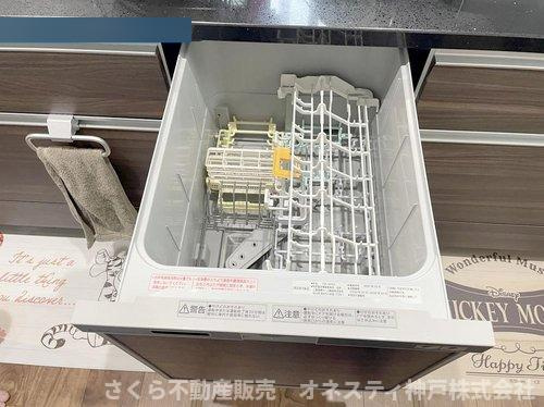 神戸市西区二ツ屋1丁目　中古戸建のキッチン|食器洗乾燥機