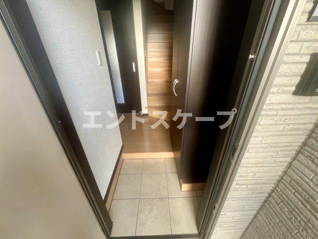ドゥフレメゾンの玄関|高崎、前橋、伊勢崎エリアのお部屋探しはエンドスケープまで！お客様の理想お聞かせ下さい♪