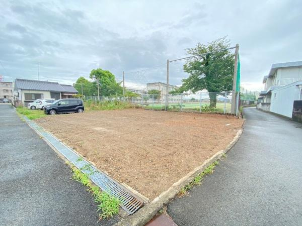 市小路土地の外観