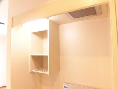マンション栄光の内装|キッチン上部棚