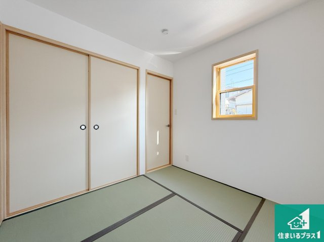 豊能郡豊能町ときわ台　第5期　新築一戸建ての和室|一室あると便利な和室は客間としてだけでなく、小さなお子様のプレイルームや食後のくつろぎスペースとしてもご利用いただけます。収納もついていますので大活躍間違いなし！