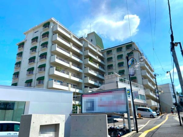 グリーンハウス枚方の外観|新しい生活にいかがでしょうか？外観はお住まいの顔になります。こだわりたいポイントですね。水回りリフォームやリノベーションも承ってます。
■現地見学・資金計画相談・住宅ローン相談もお問合せ受付中■