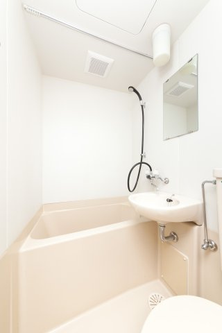 コートハウス大西の浴室